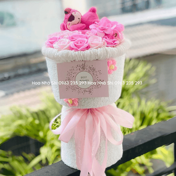 Bó Hoa Sáp Thơm Mix Gấu Dâu 1 Con - 93