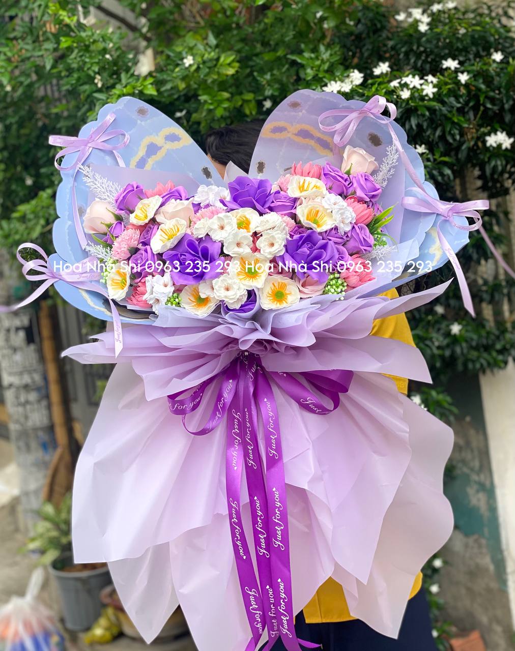 Bó Hoa Sáp Thơm Cánh Bướm Tím - 208