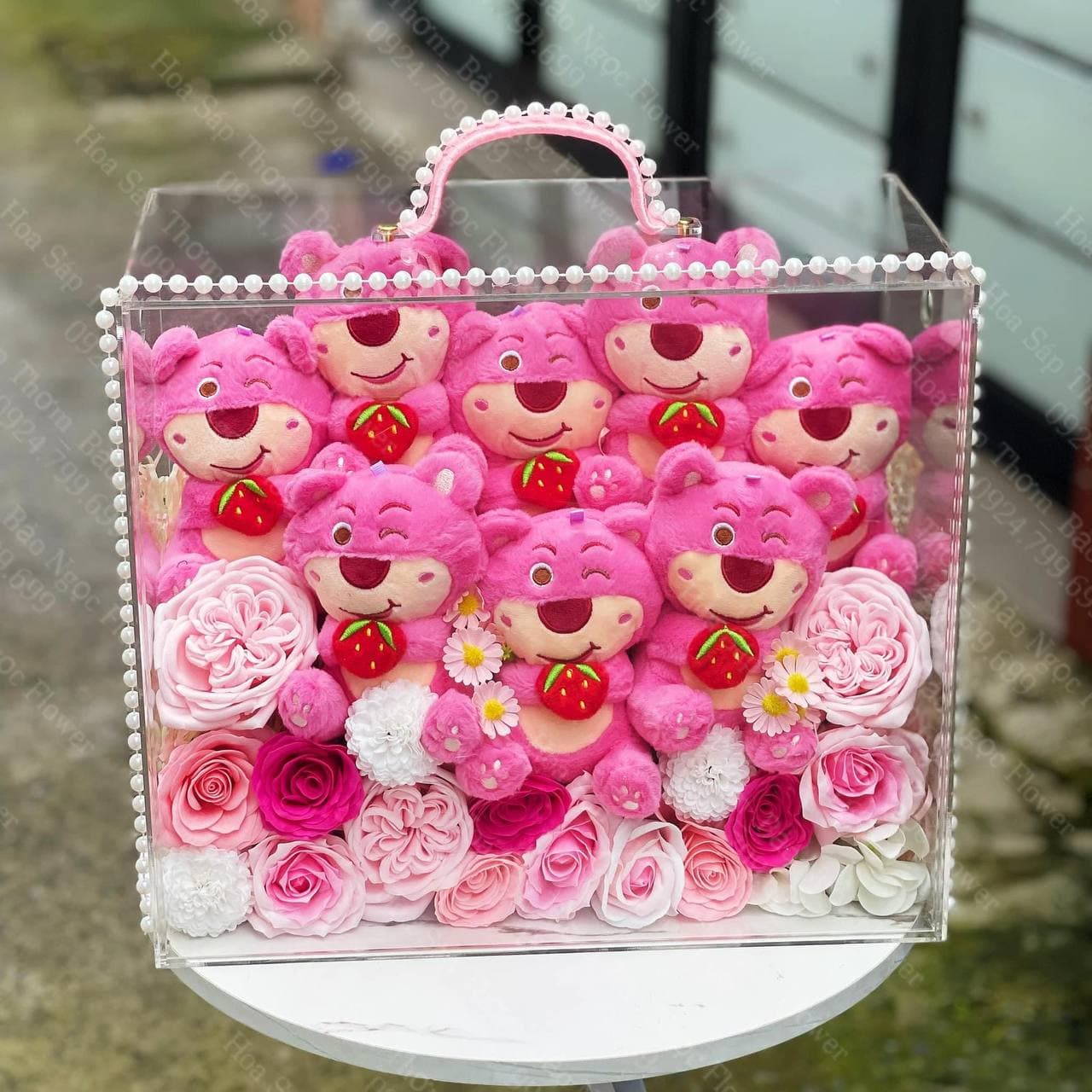 Hộp Hoa Gấu Bông - Gấu Dâu Lotso - 250