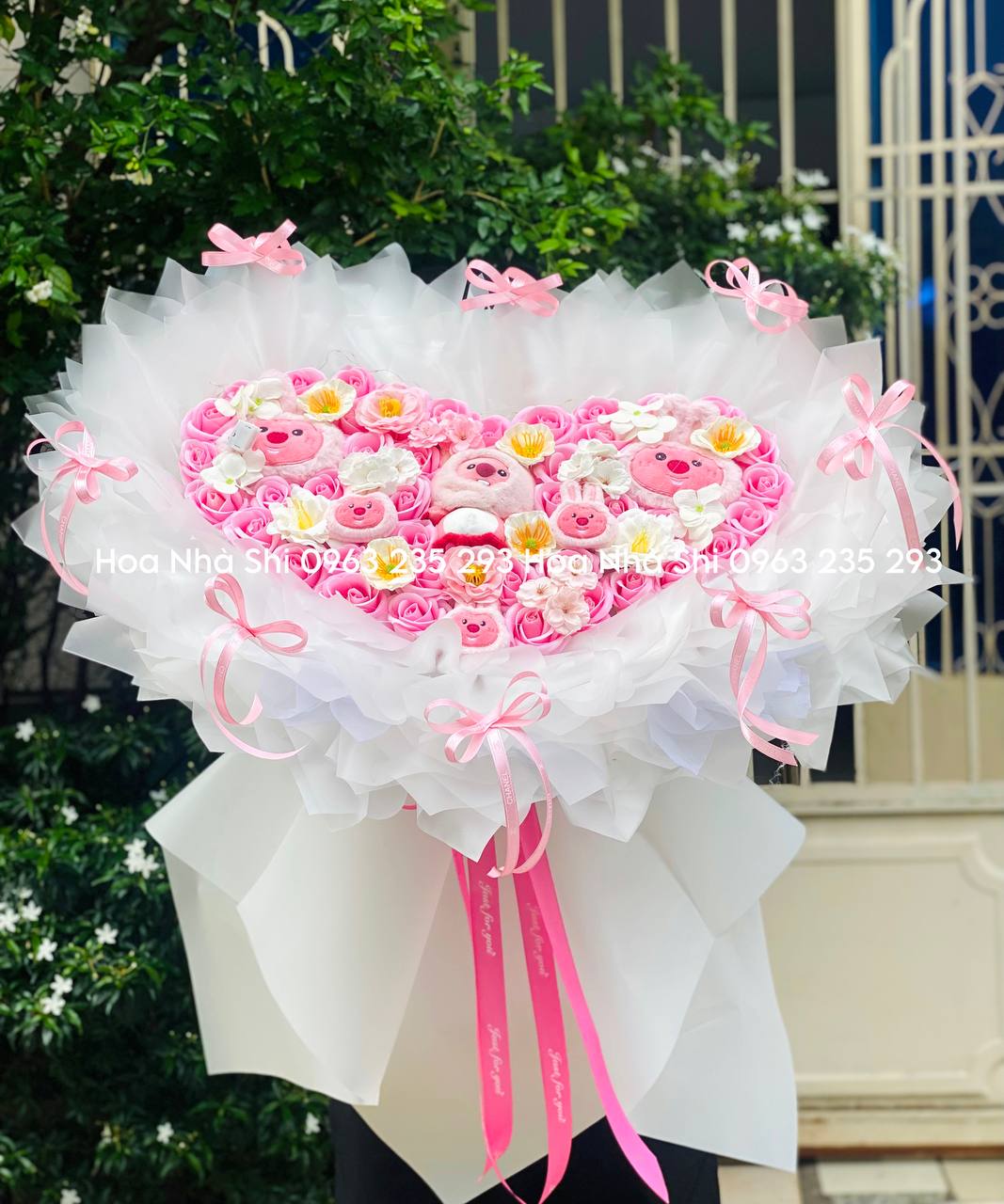 Bó Hoa Sáp Thơm Trái Tim Mix Gấu Bông Màu Hồng - 240